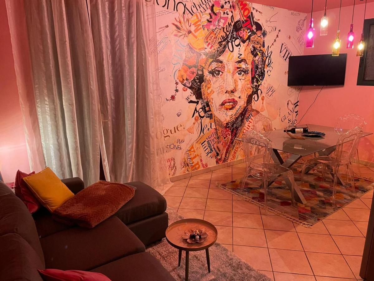 דירות אמפולי The Loft E&E Cinecitta מראה חיצוני תמונה